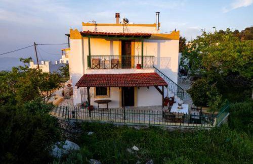 Asfendiou House | 135 m² House ∙ 2 bedrooms ∙ 6 guests