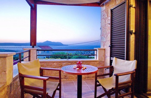 Kokkinon Khorion Villa | 136 m² Villa ∙ 3 bedrooms ∙ 7 guests