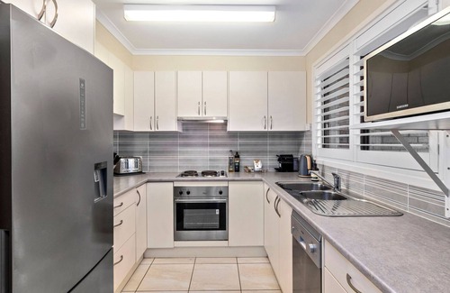 Surf Beach Apartment | 14/12 Parker Avenue, Surf Beach