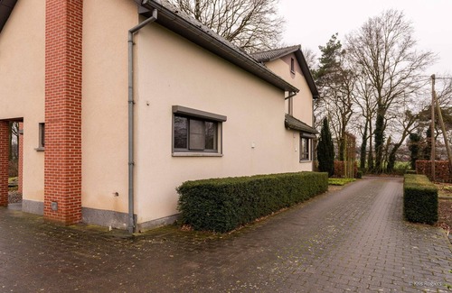 Helchteren House | 14 beds, 20p., 2 bath-, 1 livingroom, 1 veranda