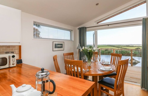 Dobwalls Cottage | 14 FARAWAY FIELDS, family friendly, with hot tub in Dobwalls