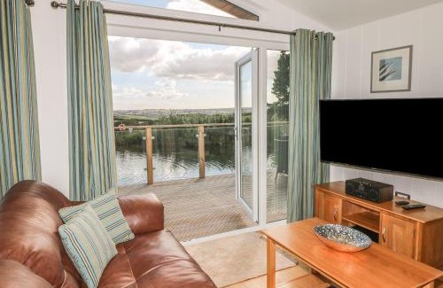 Dobwalls House | 14 Faraway Fields