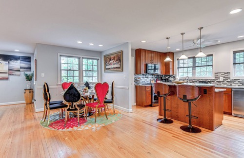 Colesville House | 14 Mi to DC: Retreat w/Hot Tub & Sunroom!