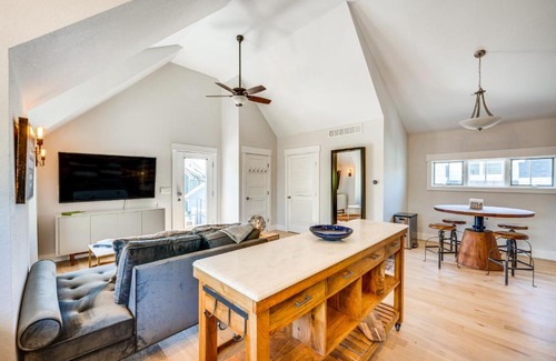 North Central Westminster Apartment | 14 Mi to Dtwn Denver Sleek Westminster Home