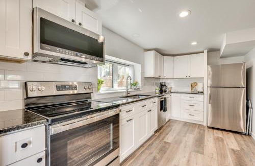 Erie Apartment | 14 Mi to Pearl Street Mall Erie Getaway