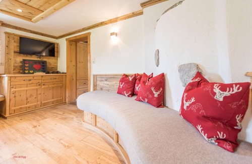 Bad Hofgastein Cabin | 140 m² Cabin ∙ 3 bedrooms ∙ 12 guests
