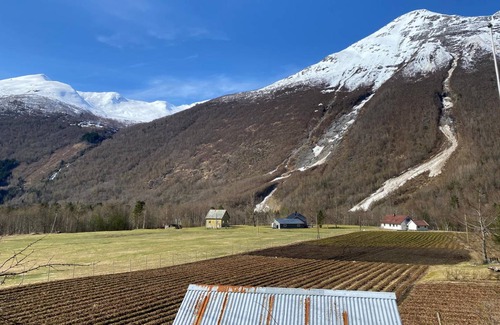Valldal House | 140 m² House ∙ 4 bedrooms ∙ 8 guests