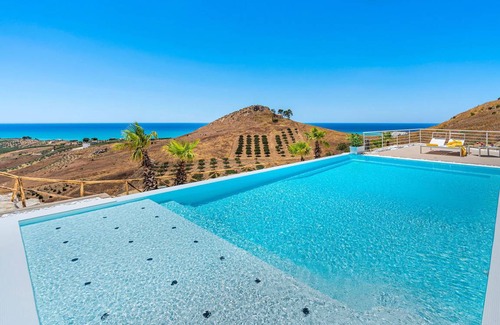 Montallegro Villa | 140 m² Villa ∙ 4 bedrooms ∙ 8 guests