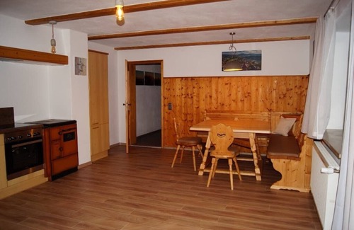Jandelsbrunn Apartment | 140qm Ferienwohnung im idyllisch und ruhig gelegenen Dorf Aßberg