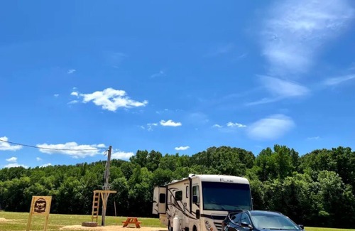 Flatwoods RV Rental | 142B TRI-STAR TRAVELS SITE 17