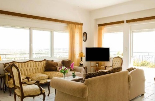Pitharion Resort | 145 m² Resort ∙ 3 bedrooms ∙ 6 guests