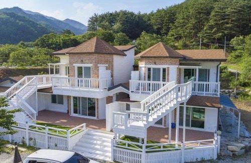 Gangneung House | 149 m² Motel ∙ 2 bedrooms ∙ 8 guests