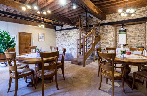 Gevrey-Chambertin Hotel | 15 m² Hotel ∙ 1 bedroom ∙ 2 guests