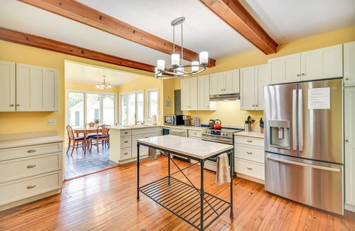 Mathews House | 15 Mi to Gloucester: Waterfront Mathews Home!