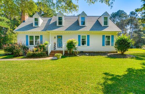 Fuquay-Varina House | 15 Mi to Raleigh Pet-Friendly Home with Fire Pit!