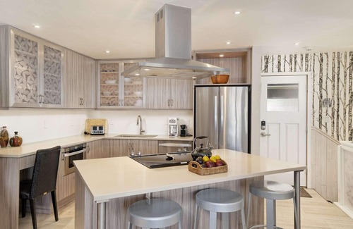 Snowmass Village Condo | 15% Off for Fall Savings! Stay 3 Nights Now thru Nov 19