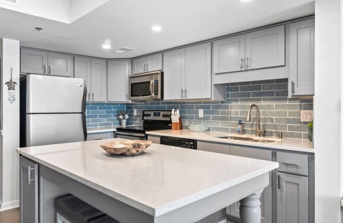 Garden City Condo | *15% Off New Bookings for Stays through 2025*