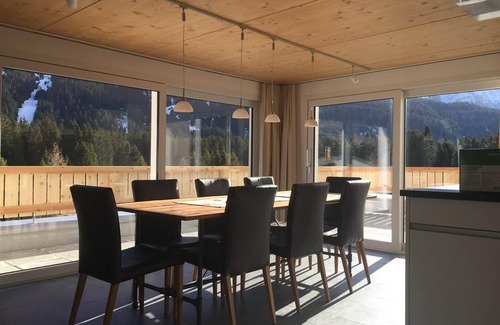 Valbella Apartment | 150 m² Apartment ∙ 4 bedrooms ∙ 8 guests