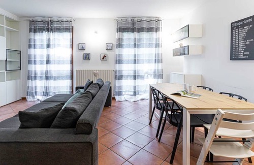 Lesmo Apartment | 150 m² Apartment ∙ 3 bedrooms ∙ 5 guests