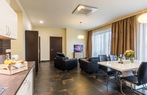 Teplice Apartment | 150 m² Apartment ∙ 3 bedrooms ∙ 8 guests