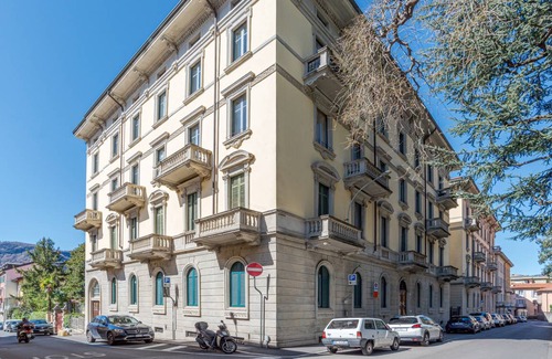 Como Apartment | 150 m² Apartment ∙ 4 bedrooms ∙ 8 guests