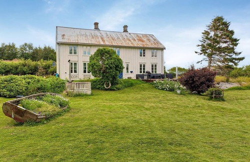 Smøla House | 150 m² Farmhouse ∙ 4 bedrooms ∙ 8 guests