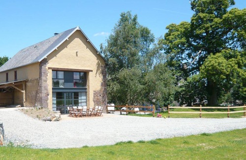 Moyon-Villages House | 150 m² Gîte ∙ 4 bedrooms ∙ 10 guests