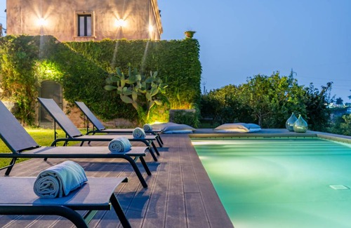 Coste House | 150 m² House ∙ 2 bedrooms ∙ 10 guests