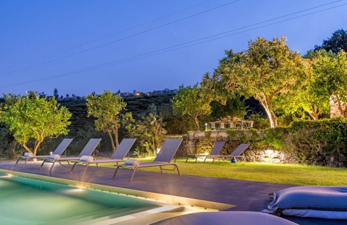 Coste House | 150 m² House ∙ 2 bedrooms ∙ 10 guests