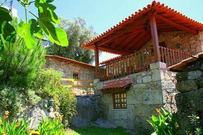 Caldelas House | 150 m² House ∙ 4 bedrooms ∙ 8 guests