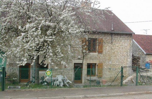 Brotte-les-Ray House | 150 m² House ∙ 2 bedrooms ∙ 6 guests