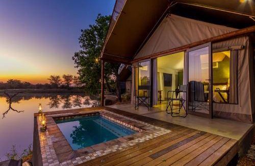 Thorny Bush Game Reserve Cabin | 150 m² Lodge ∙ 3 bedrooms ∙ 127 guests
