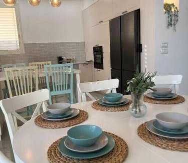 Rishon LeTsiyon Villa | 150 m² Villa ∙ 5 bedrooms ∙ 12 guests