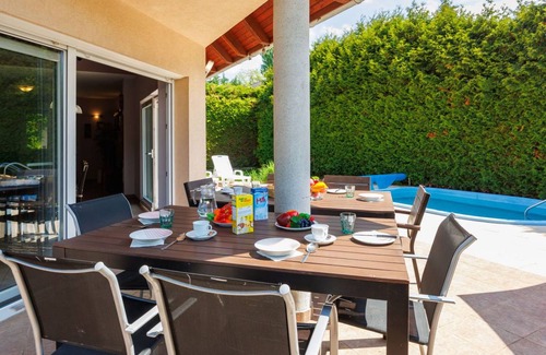 Siofok-Szabadifurdo Villa | 150 m² Villa ∙ 4 bedrooms ∙ 8 guests