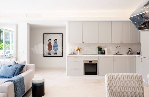 Golden Mile Apartment | 150 meters from the beach, large terrace, sea view, Pool & tropical gardens