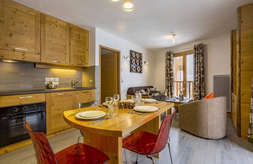 Les Brevieres Apartment | 150m from resort center, fitness, swimming pool, sauna, hammam, balcony, tv, 67m², Tignes