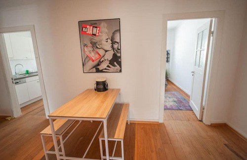 Borgfelde Apartment | 150qm LOFT, Tischtennis, Dart, Tischkicker