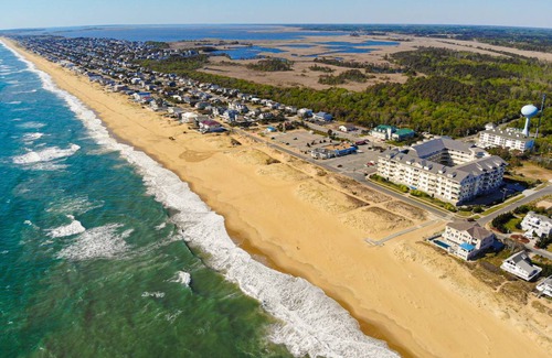 Sandbridge Condo | 152 m² Condo ∙ 3 bedrooms ∙ 8 guests