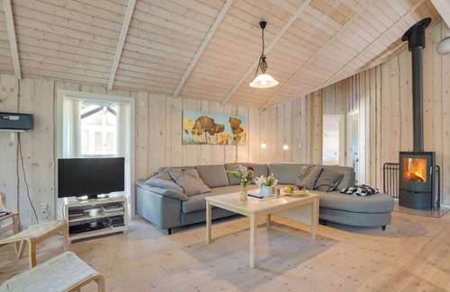 Hou House | 155 m² House ∙ 1 bedroom ∙ 8 guests