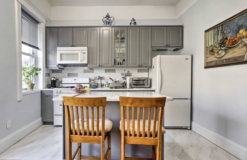 McGinley Square Apartment | 157 m² Apartment ∙ 3 bedrooms ∙ 5 guests