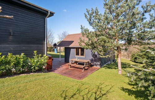 Vibæk Strand House | 158 m² House ∙ 5 bedrooms ∙ 10 guests