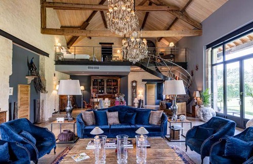 Saint-Jean-de-Trezy Hotel | 159 m² Hotel ∙ 2 bedrooms ∙ 4 guests