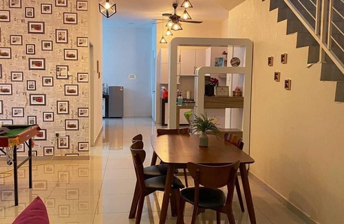 Tersusun Pundut House | 15P Lumut Lovely HOme 9min Beach Karaoke Snooker BBQ in house