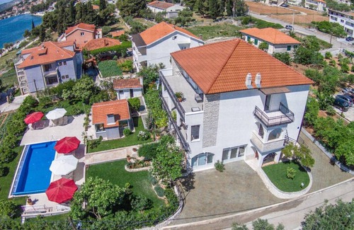 Seget Donji Apartment | 160 m² Apartment ∙ 4 bedrooms ∙ 7 guests