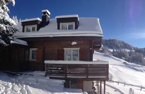 Feldis/Veulden Apartment | 160 m² Apartment ∙ 2 bedrooms ∙ 4 guests