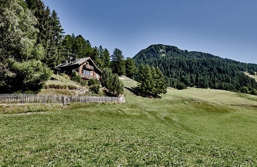 Feldis/Veulden Apartment | 160 m² Apartment ∙ 2 bedrooms ∙ 4 guests