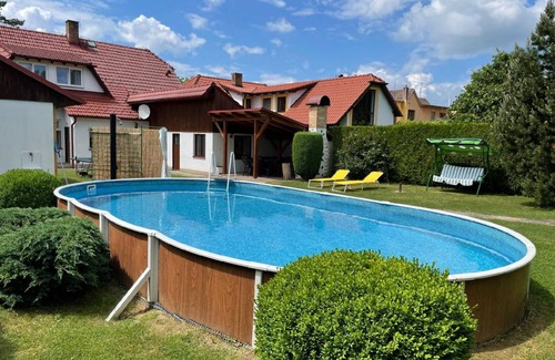 Sudomerice u Bechyne House | 160 m² House ∙ 4 bedrooms ∙ 11 guests
