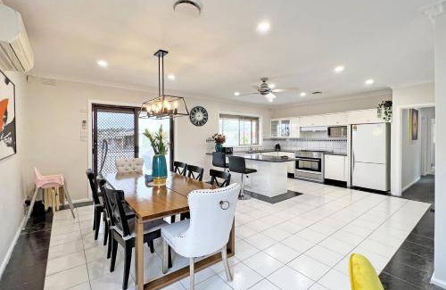 Doncaster House | 160 m² House ∙ 4 bedrooms ∙ 9 guests