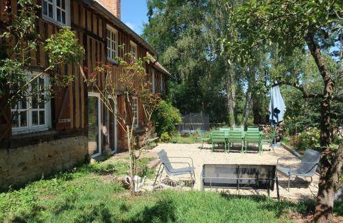 Cambremer House | 160 m² House ∙ 4 bedrooms ∙ 10 guests