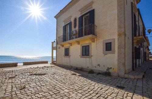 Sampieri House | 160 m² Maisonette ∙ 4 bedrooms ∙ 10 guests